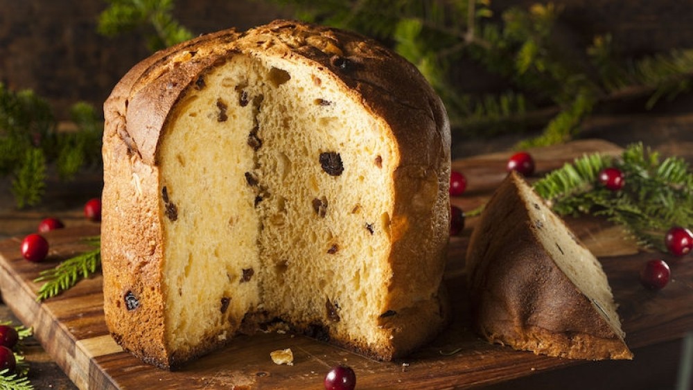 Want to impress friends and family, bake a fluffy Italian Panettone!