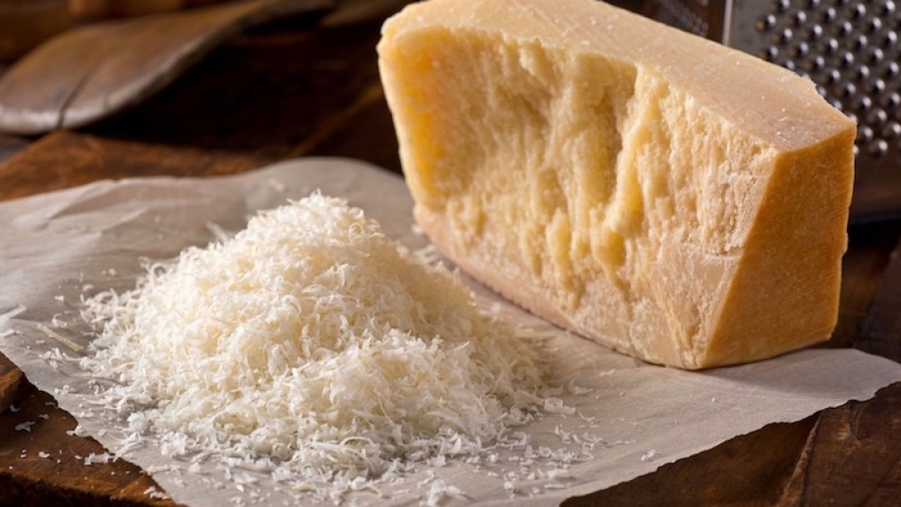 Culture: A Guide to the King of Cheeses, Parmigiano-Reggiano