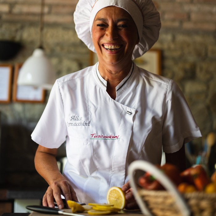 Tuscookany chef Alice at the Mediterranean cooking classes in Tuscany